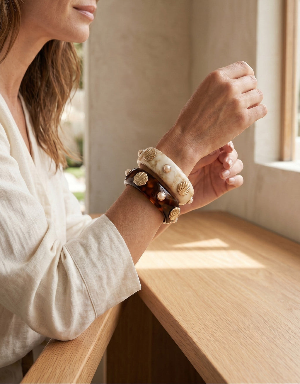 Chunky Resin Shell Bangle Bracelet