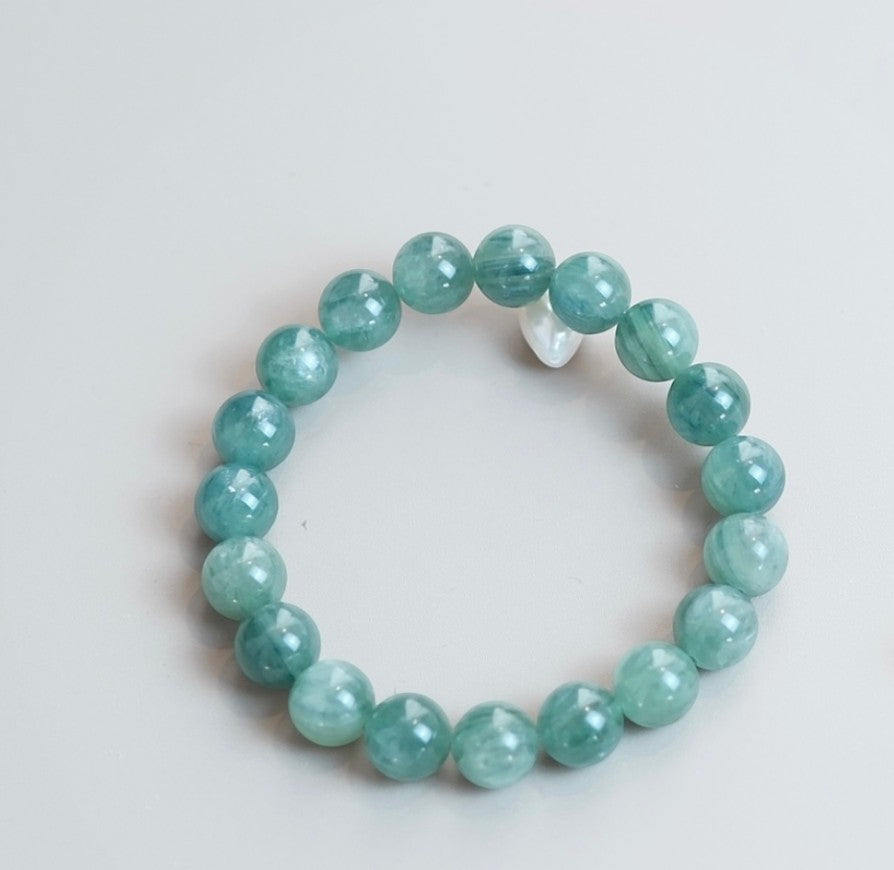 Natural Kyanite Bracelet - 10mm